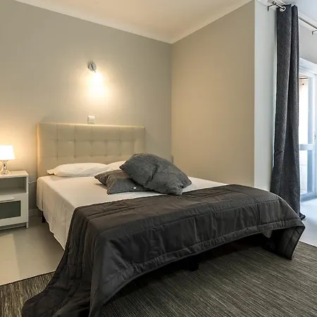 Village 3* Λάγος
