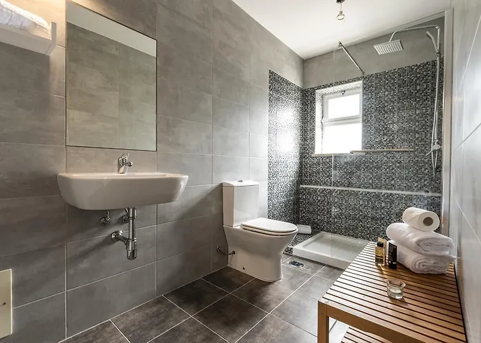 Village 4* 라고스