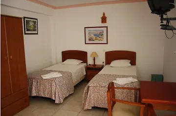 Village Πανσιόν Λάγος