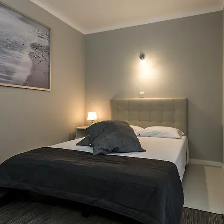 Πανσιόν Village